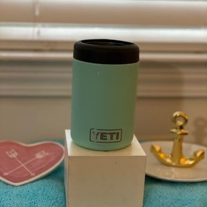 Yeti can insulator